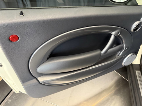 Used 2006 MINI Cooper Hardtop image 23