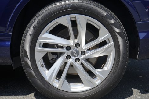 Used 2020 Audi Q7 3.0T Premium Plus image 12