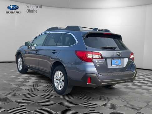 Used 2018 Subaru Outback 2.5i Premium image 8