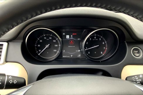 Used 2018 Land Rover Discovery Sport HSE Luxury image 24