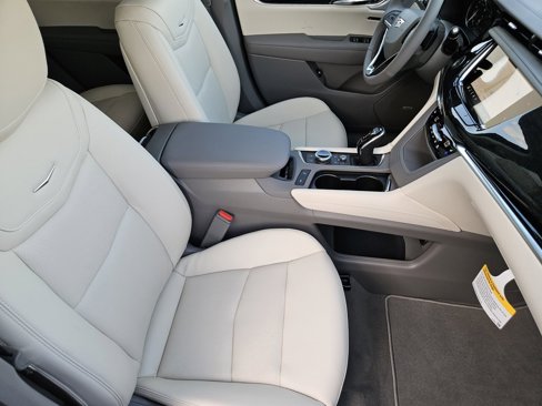 New 2025 Cadillac XT6 Premium Luxury image 18
