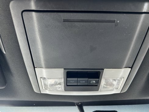 Used 2014 Ford F150 Platinum image 23