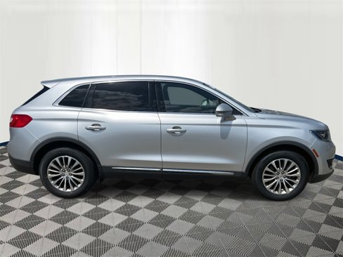 Used 2016 Lincoln MKX Select image 6