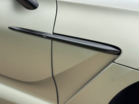 Used 2024 Aston Martin DBX 707 image 23