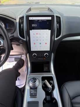 Used 2023 Ford Edge SEL image 16