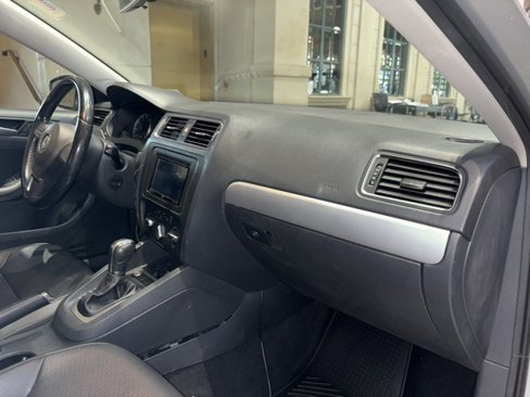 Used 2014 Volkswagen Jetta SE image 19