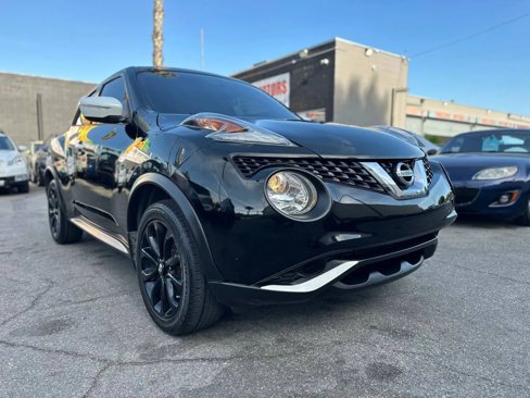 Used 2017 Nissan Juke SV image 3