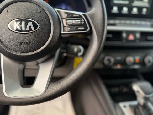 Used 2021 Kia Forte LXS image 20
