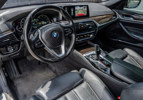 Used 2019 BMW 530i w/ Convenience Package image 14