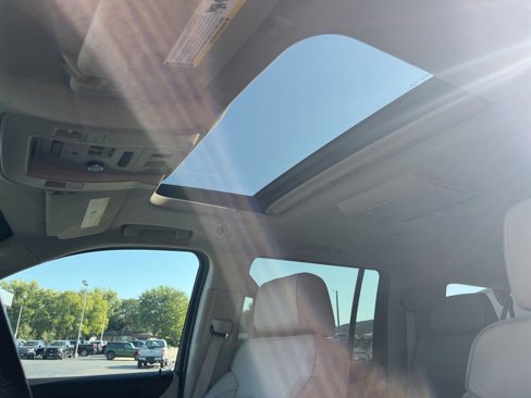 Used 2015 GMC Yukon XL Denali w/ Open Road Package image 12