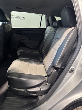 Used 2022 Toyota Highlander LE image 28
