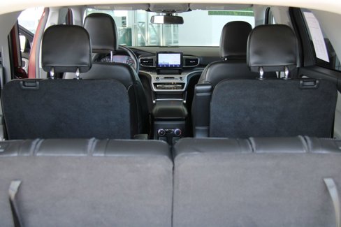 Used 2022 Ford Explorer XLT w/ Equipment Group 202A image 32