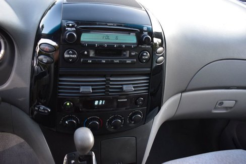 Used 2005 Toyota Sienna image 30