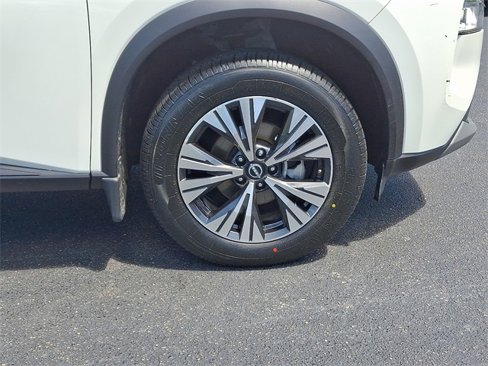 Used 2023 Nissan Rogue SV image 8