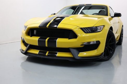 Used 2016 Ford Mustang Shelby GT350 w/ Technology Package image 47