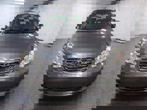 Used 2007 Toyota Corolla CE image 2