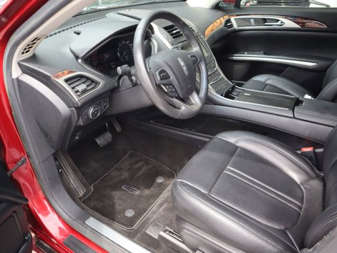 Used 2016 Lincoln MKZ image 13