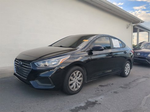 Used 2020 Hyundai Accent SE image 2