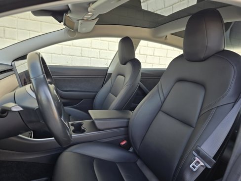 Used 2018 Tesla Model 3 Long Range image 19