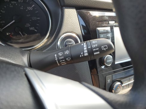 Used 2016 Nissan Rogue SV w/ SV Premium Package image 18