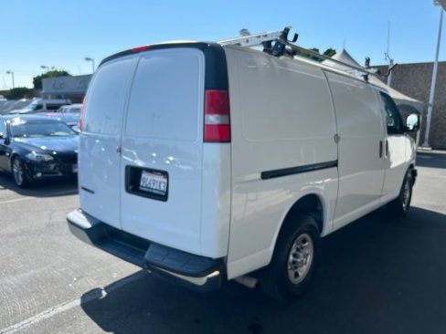 Used 2021 Chevrolet Express 2500 w/ Driver Convenience Package image 6