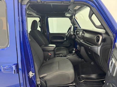 Used 2018 Jeep Wrangler Unlimited Sport S image 16