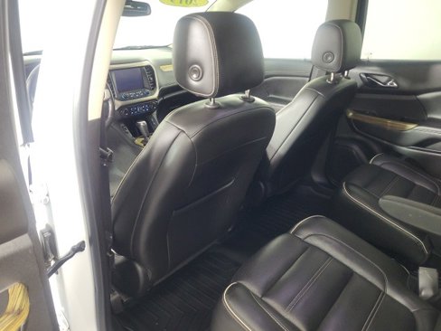 Used 2019 GMC Acadia Denali image 20