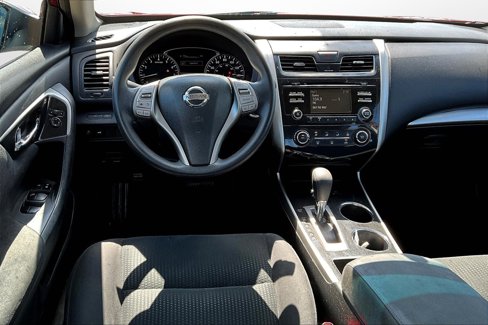 Used 2014 Nissan Altima 2.5 S w/ Display Audio Package image 6