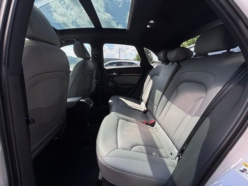 Used 2017 Audi Q3 2.0T Premium Plus w/ Premium Plus Package image 17