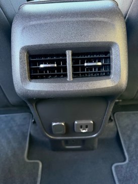 Used 2018 Chevrolet Equinox LT w/ Sun & Infotainment Package image 28