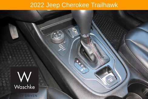 Used 2022 Jeep Cherokee Trailhawk w/ Comfort/Convenience Group image 31