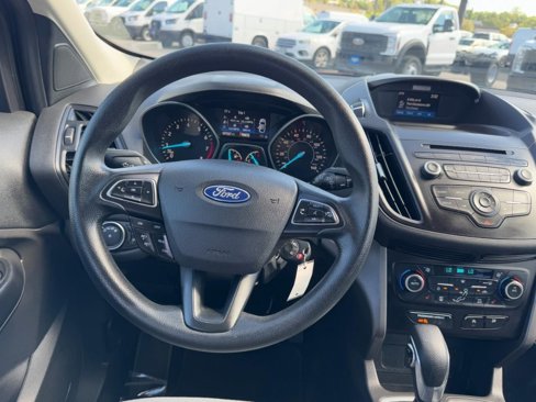 Used 2018 Ford Escape SE image 12