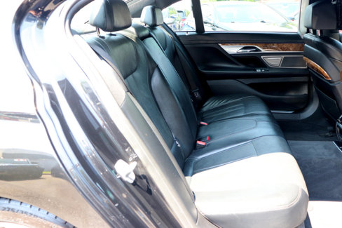 Used 2018 BMW 740i xDrive image 13