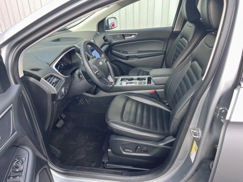 Used 2021 Ford Edge SEL w/ Convenience Package image 12