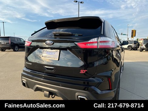 Used 2019 Ford Edge ST image 18