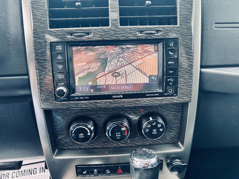 Used 2011 Jeep Liberty Limited image 15