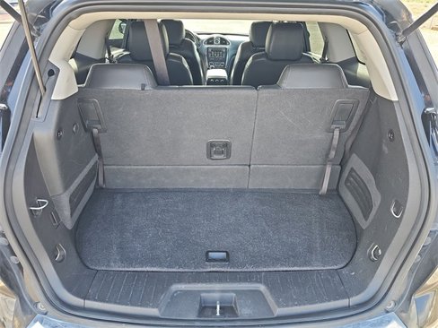 Used 2017 Buick Enclave Leather image 16