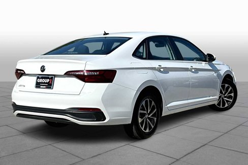 Used 2024 Volkswagen Jetta S image 11