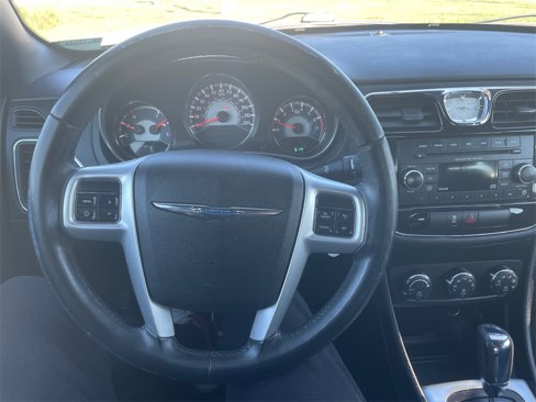 Used 2013 Chrysler 200 Touring image 25