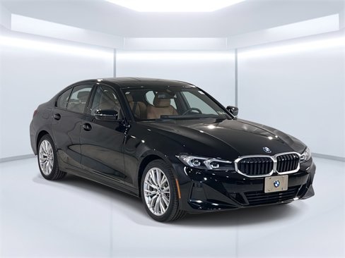 Used 2023 BMW 330i xDrive Sedan w/ Driving Assistance Package image 9