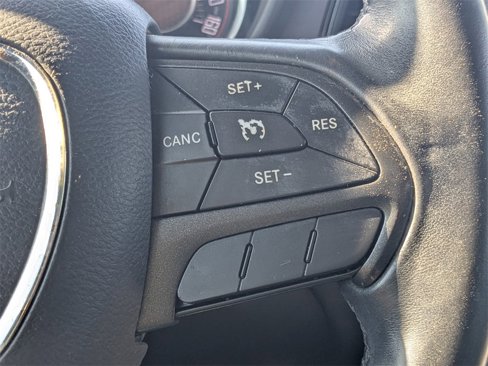 Used 2016 Dodge Challenger SXT image 23