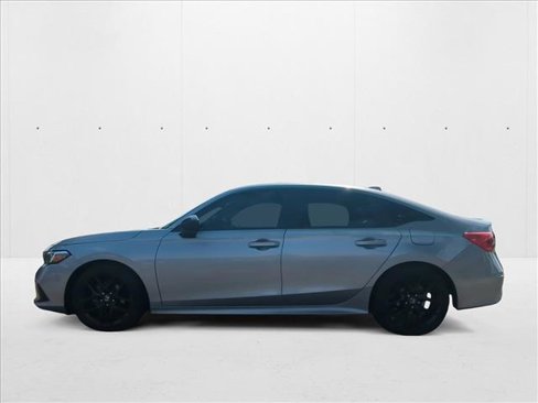 Used 2022 Honda Civic Sport image 9