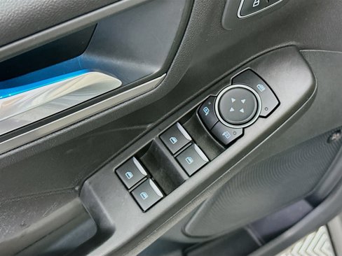 Used 2021 Ford Escape Titanium image 18