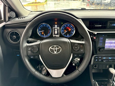 Used 2017 Toyota Corolla SE image 22