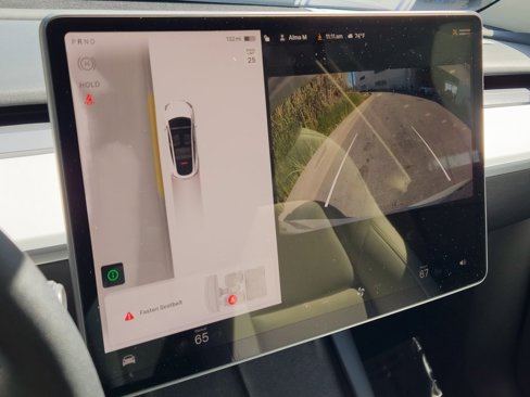 Used 2022 Tesla Model Y Performance image 16