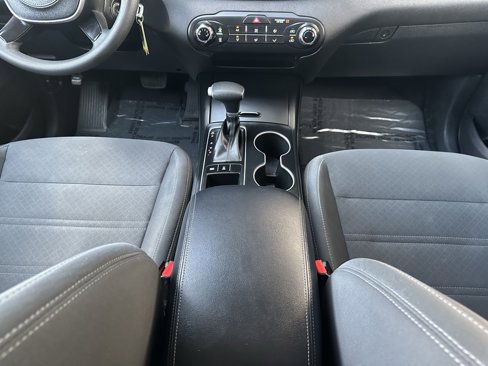 Used 2020 Kia Sorento AWD V6 image 20