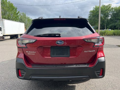 Used 2022 Subaru Outback Premium image 4