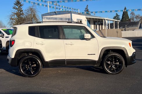 Used 2018 Jeep Renegade Altitude w/ UConnect 8.4 Nav Group image 3