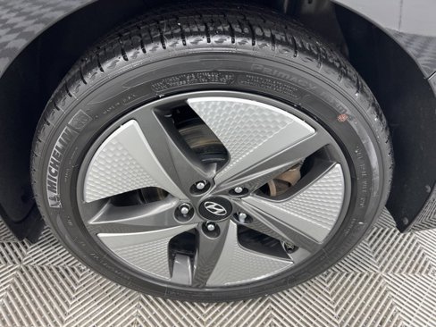 Used 2020 Hyundai Ioniq SEL image 10