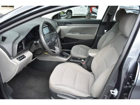 Used 2020 Hyundai Elantra SEL image 10